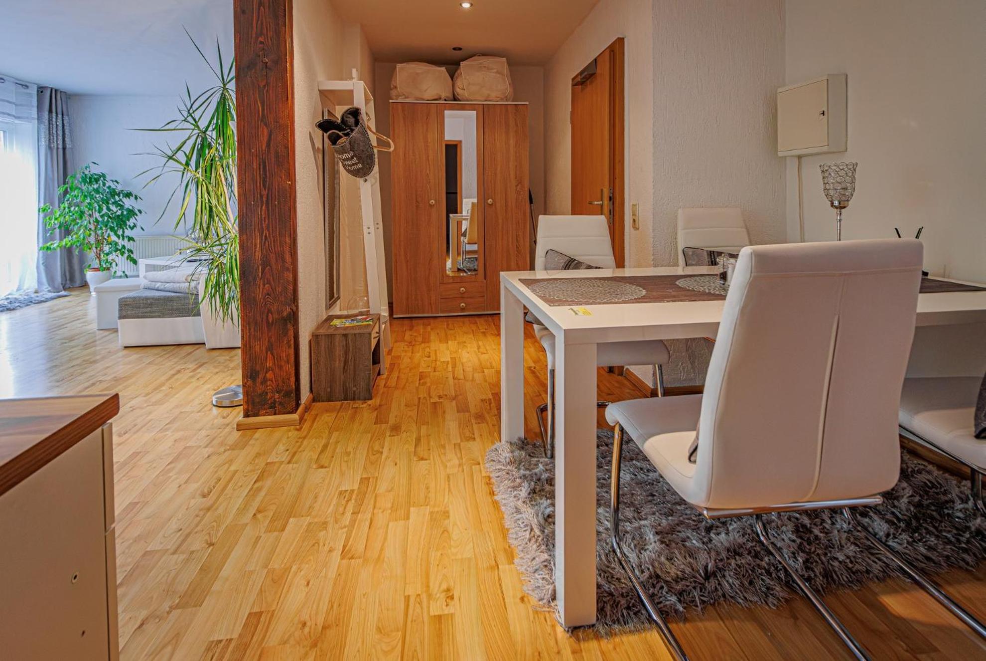 Wohnen Ueber Einem Mediterranen Restaurant,Apartment 2 Oder 3 Лейпциг Экстерьер фото
