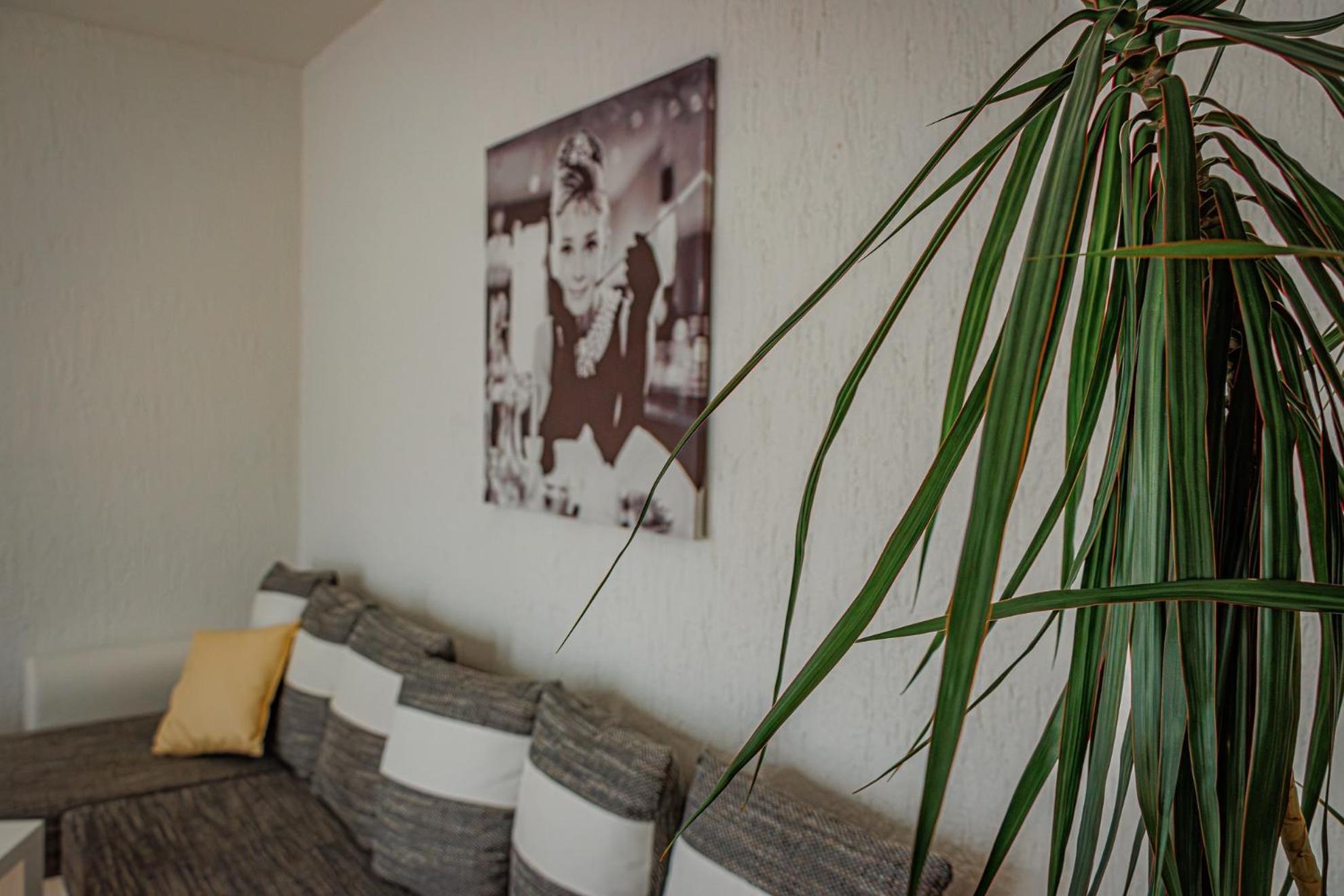 Wohnen Ueber Einem Mediterranen Restaurant,Apartment 2 Oder 3 Лейпциг Экстерьер фото