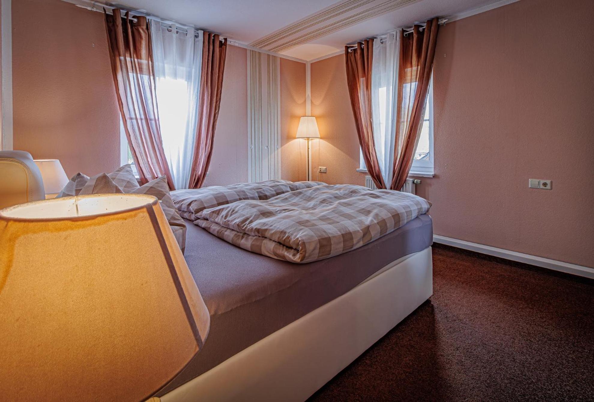 Wohnen Ueber Einem Mediterranen Restaurant,Apartment 2 Oder 3 Лейпциг Экстерьер фото