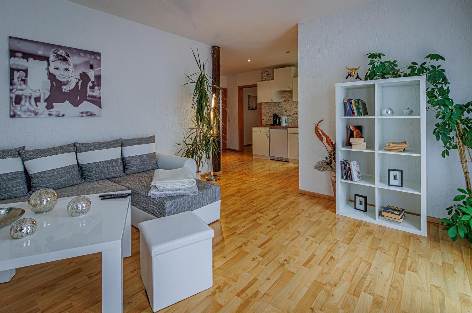 Wohnen Ueber Einem Mediterranen Restaurant,Apartment 2 Oder 3 Лейпциг Экстерьер фото
